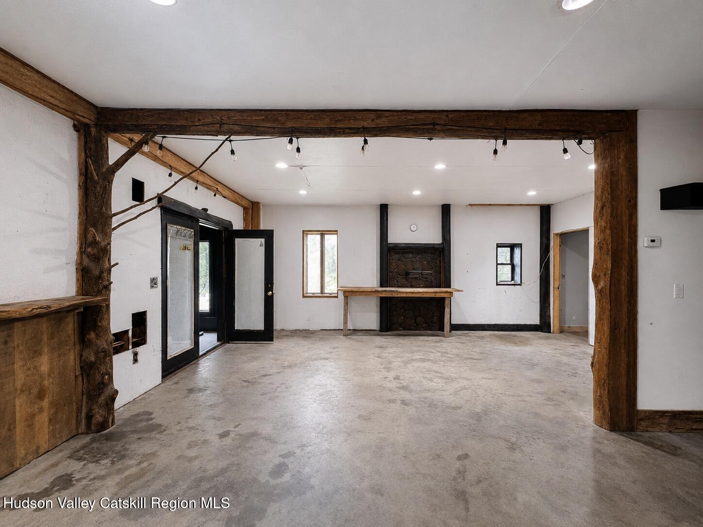 661 Hervey Sunside Road
