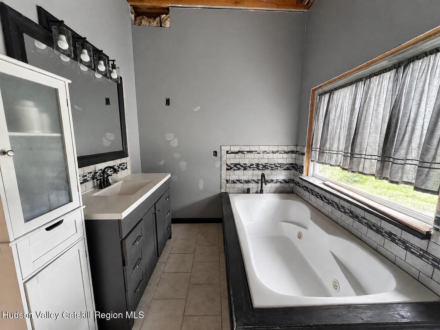 661 Hervey Sunside Road