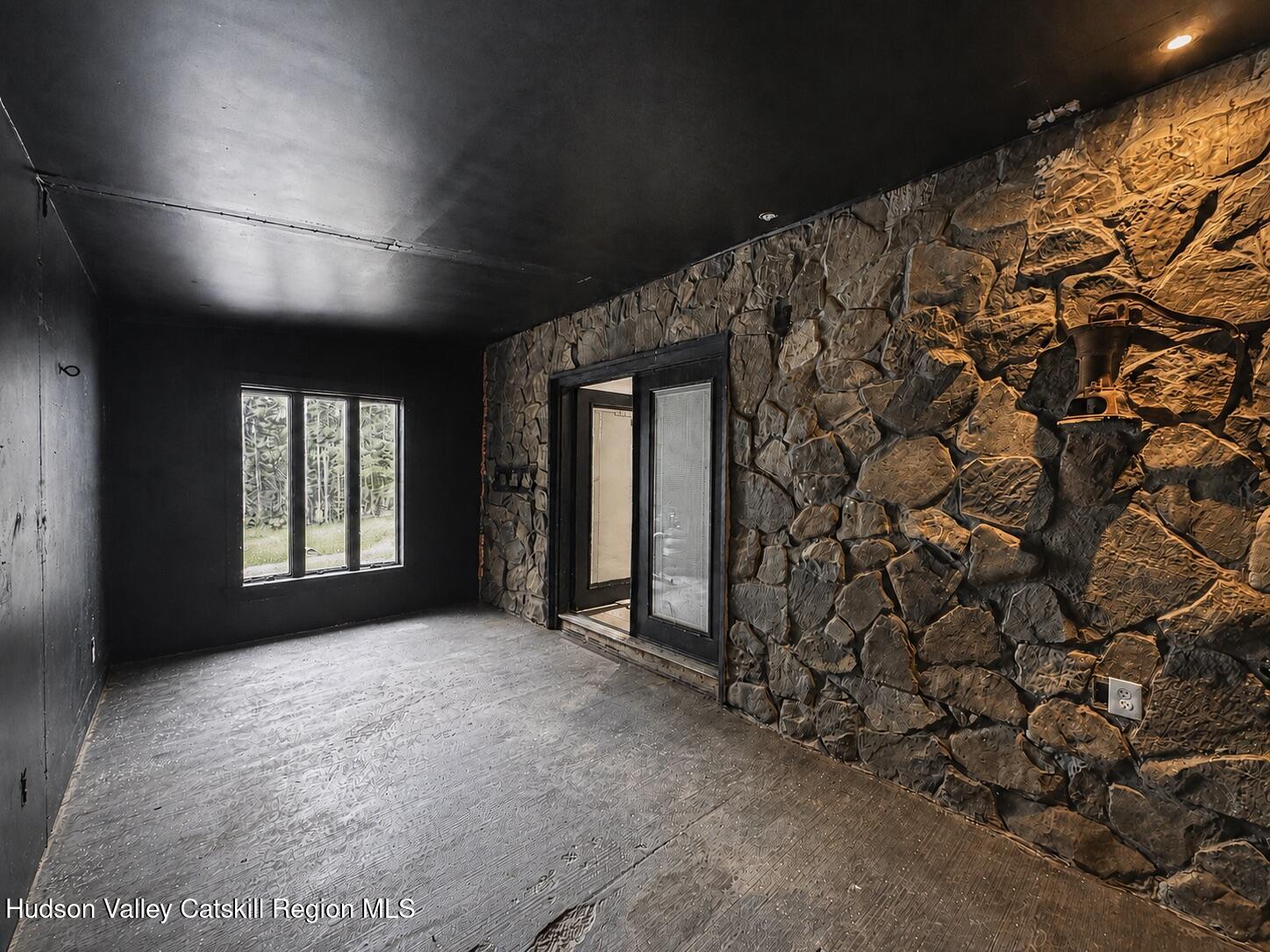 661 Hervey Sunside Road