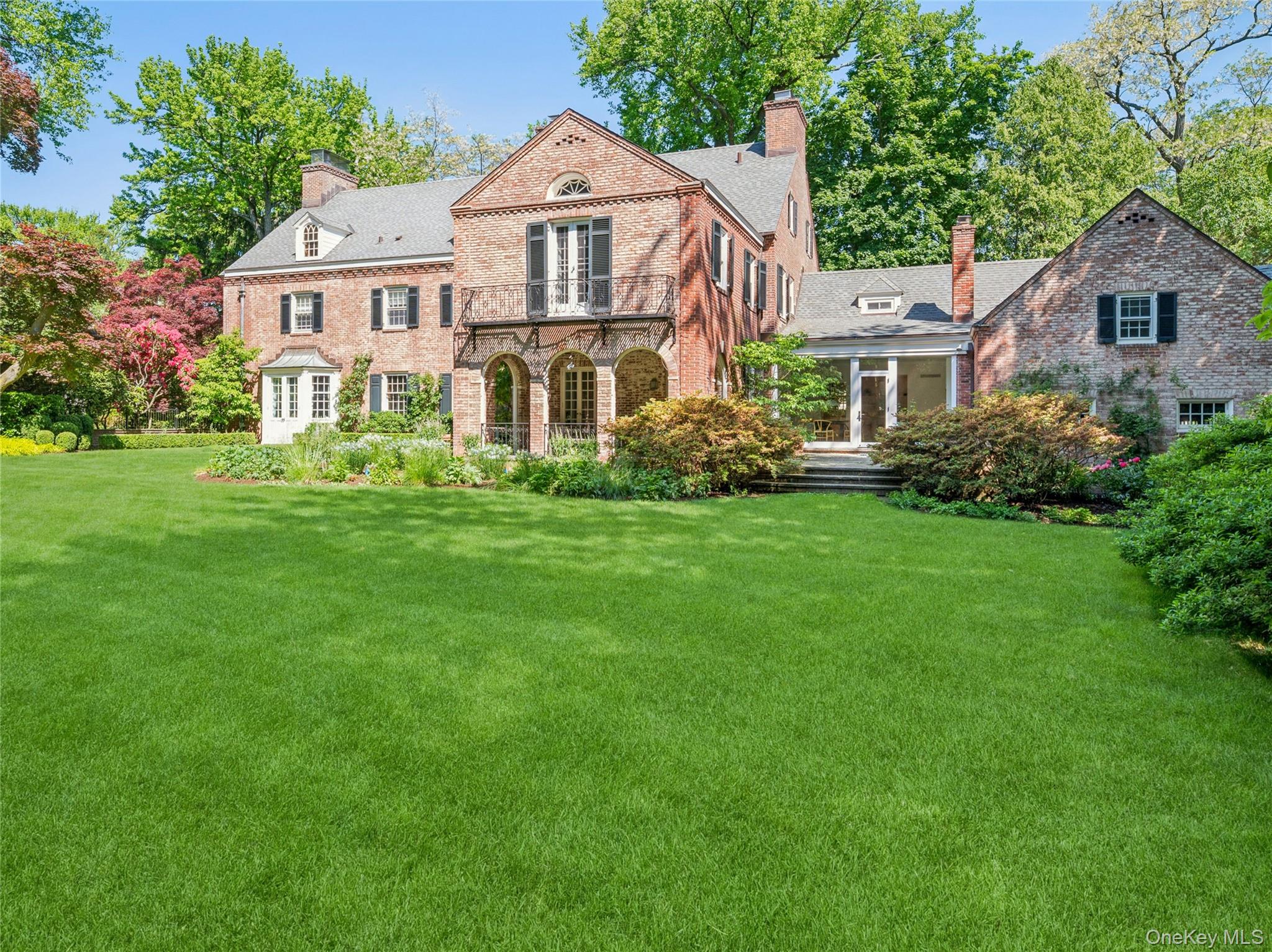 1384 Park Lane