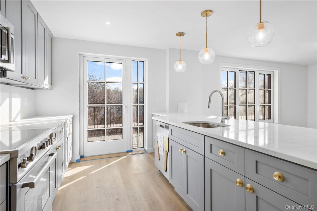 139 Fifth Avenue Unit: 5a
