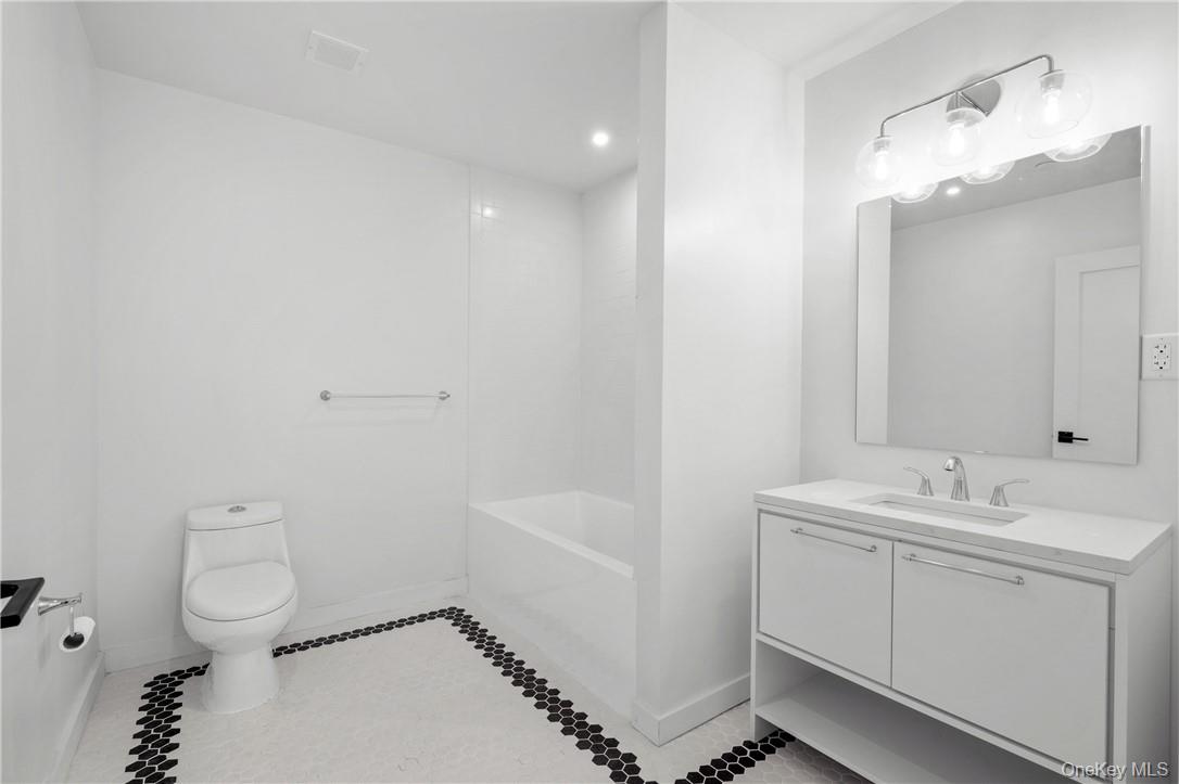 139 Fifth Avenue Unit: 5a