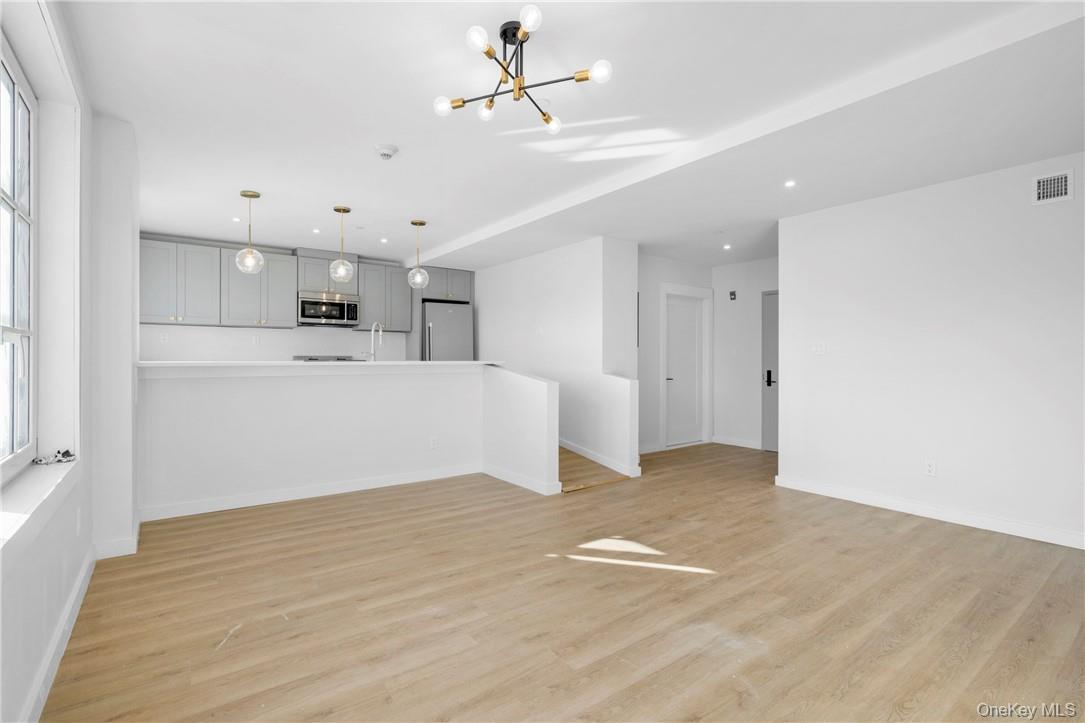 139 Fifth Avenue Unit: 5a