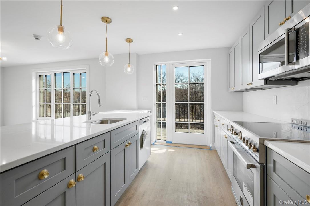 139 Fifth Avenue Unit: 5a