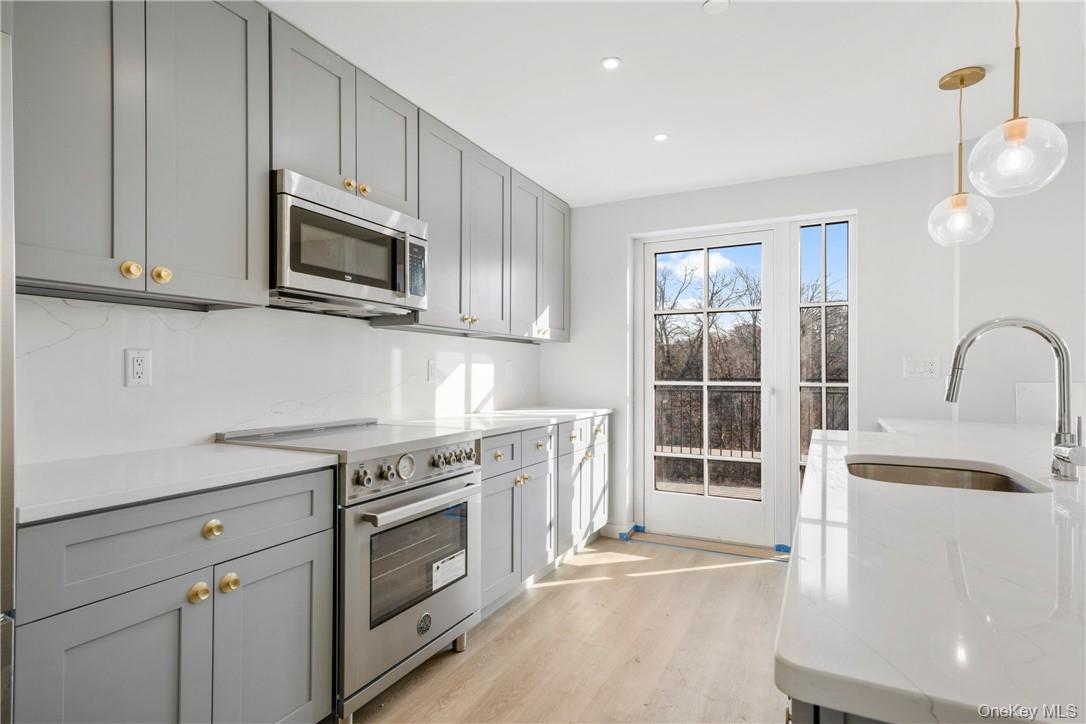 139 Fifth Avenue Unit: 5a