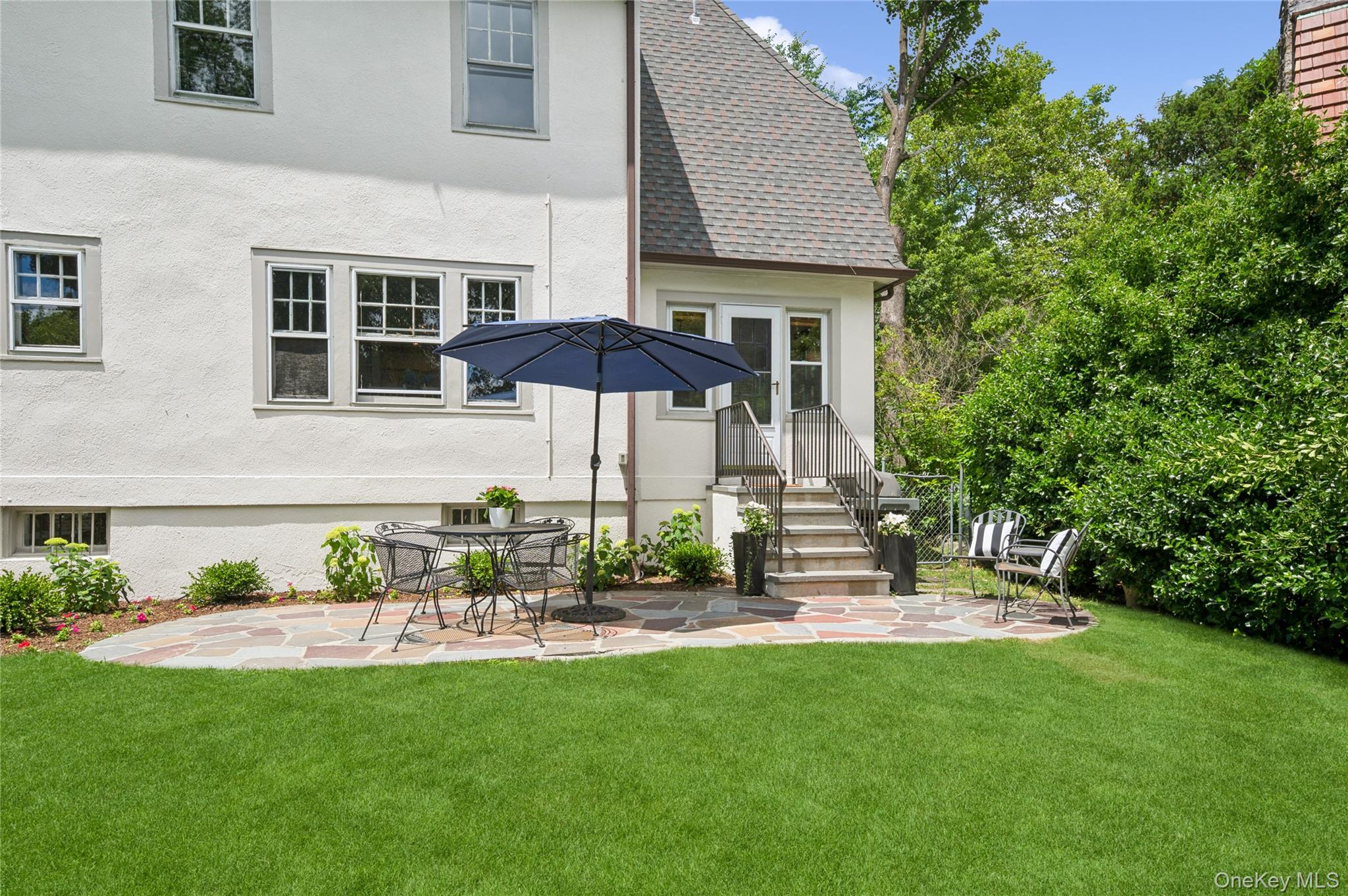 632 Colonial Avenue