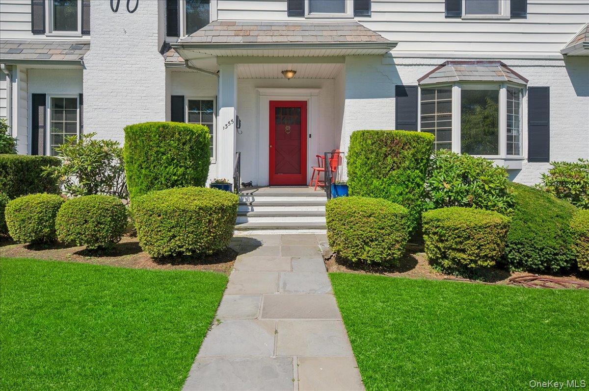 1355 Roosevelt Avenue