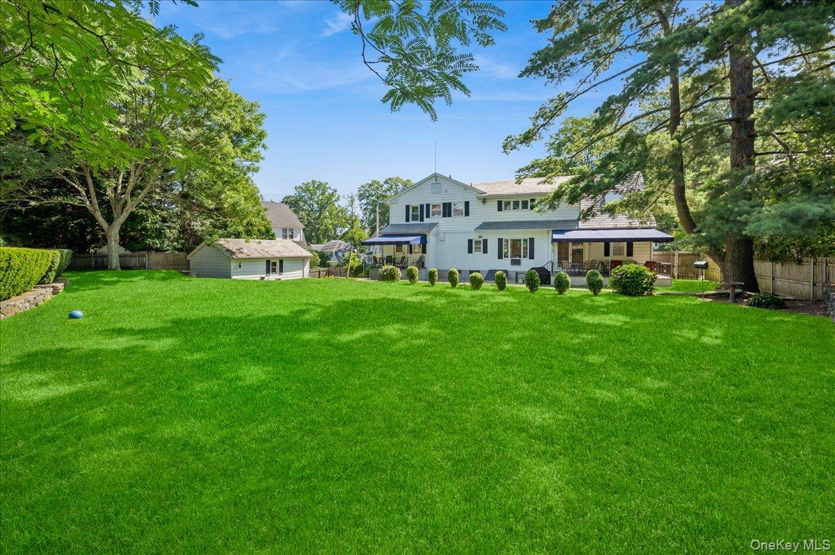 1355 Roosevelt Avenue