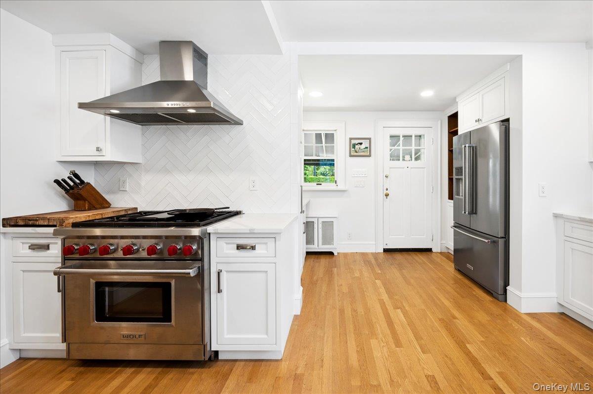 1355 Roosevelt Avenue