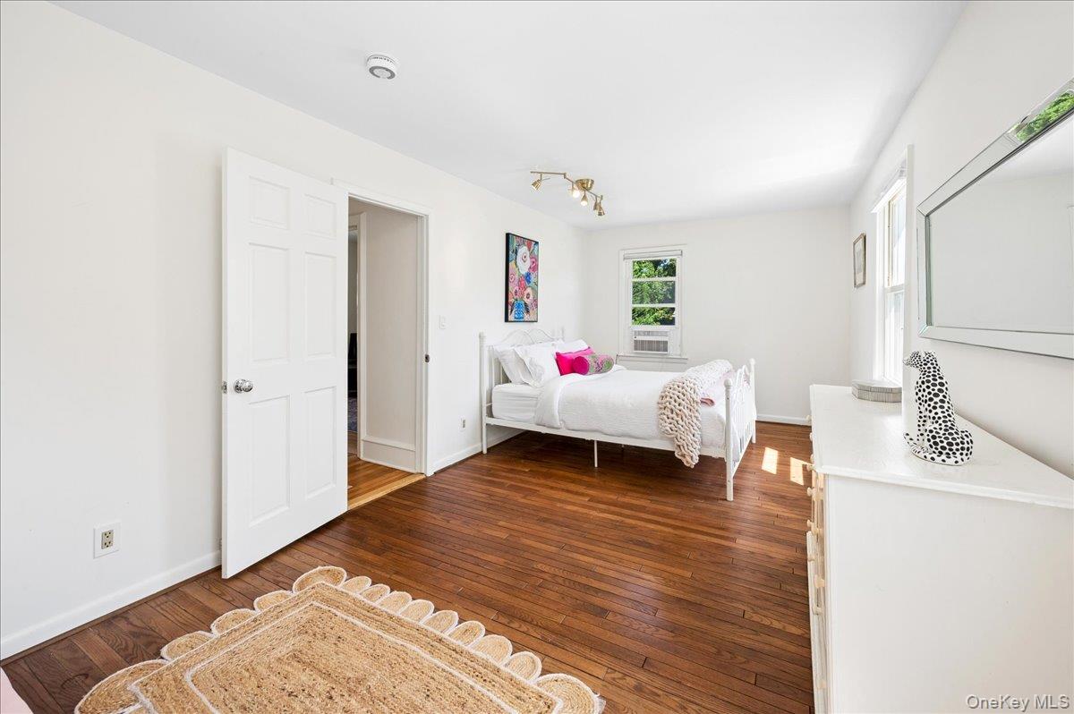 1355 Roosevelt Avenue