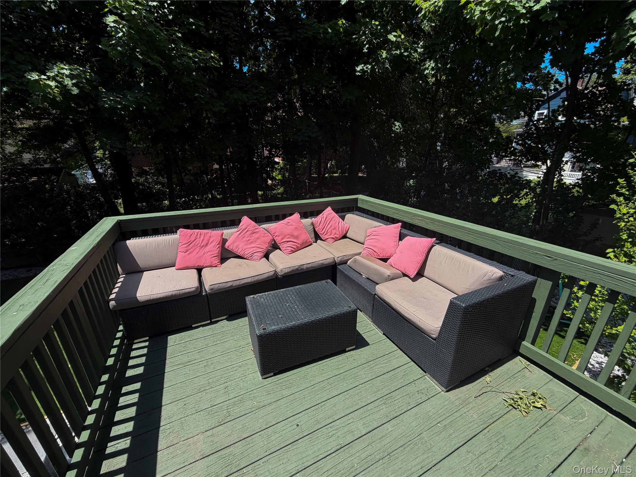 215 Seventh Avenue