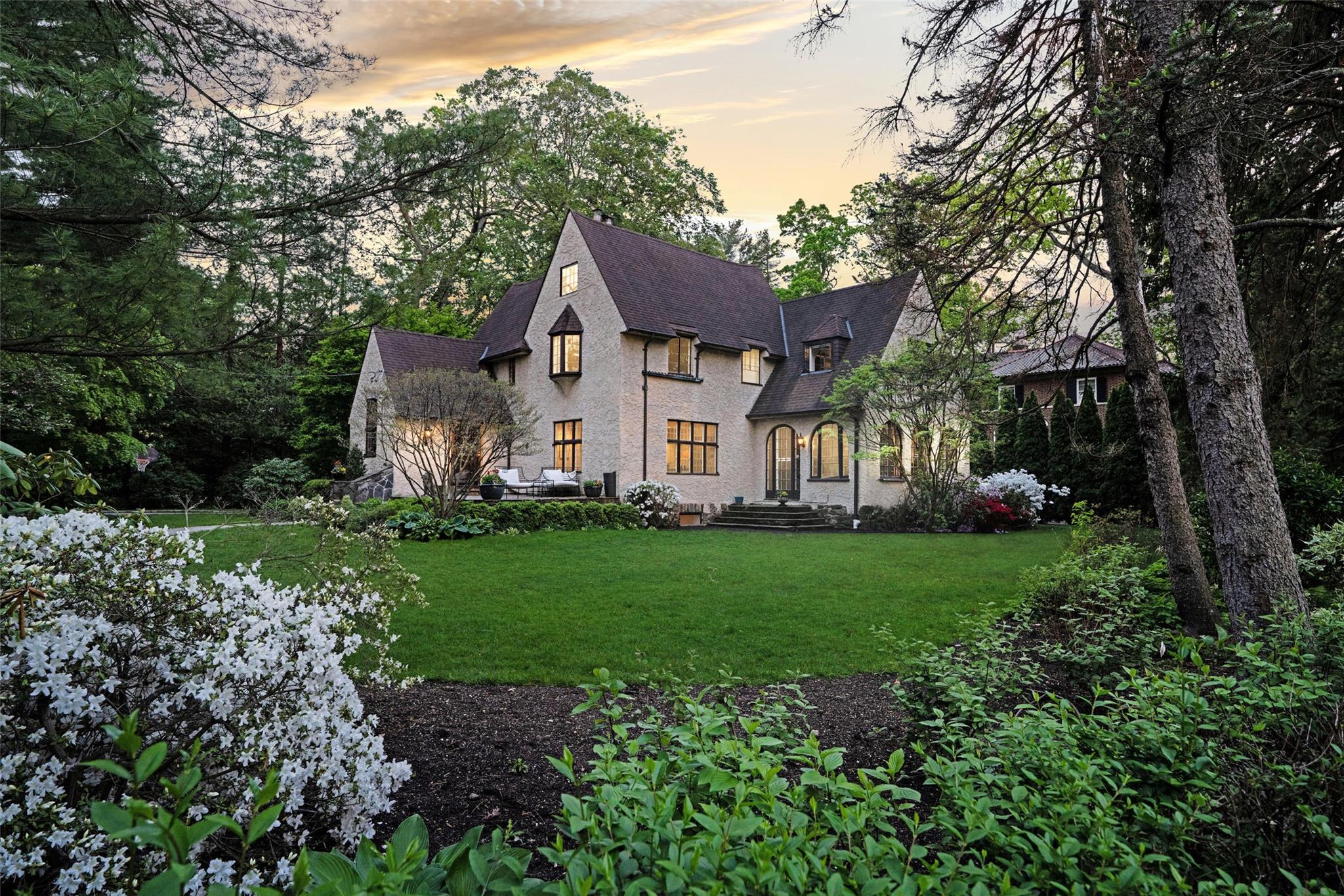 8 Rockledge Drive