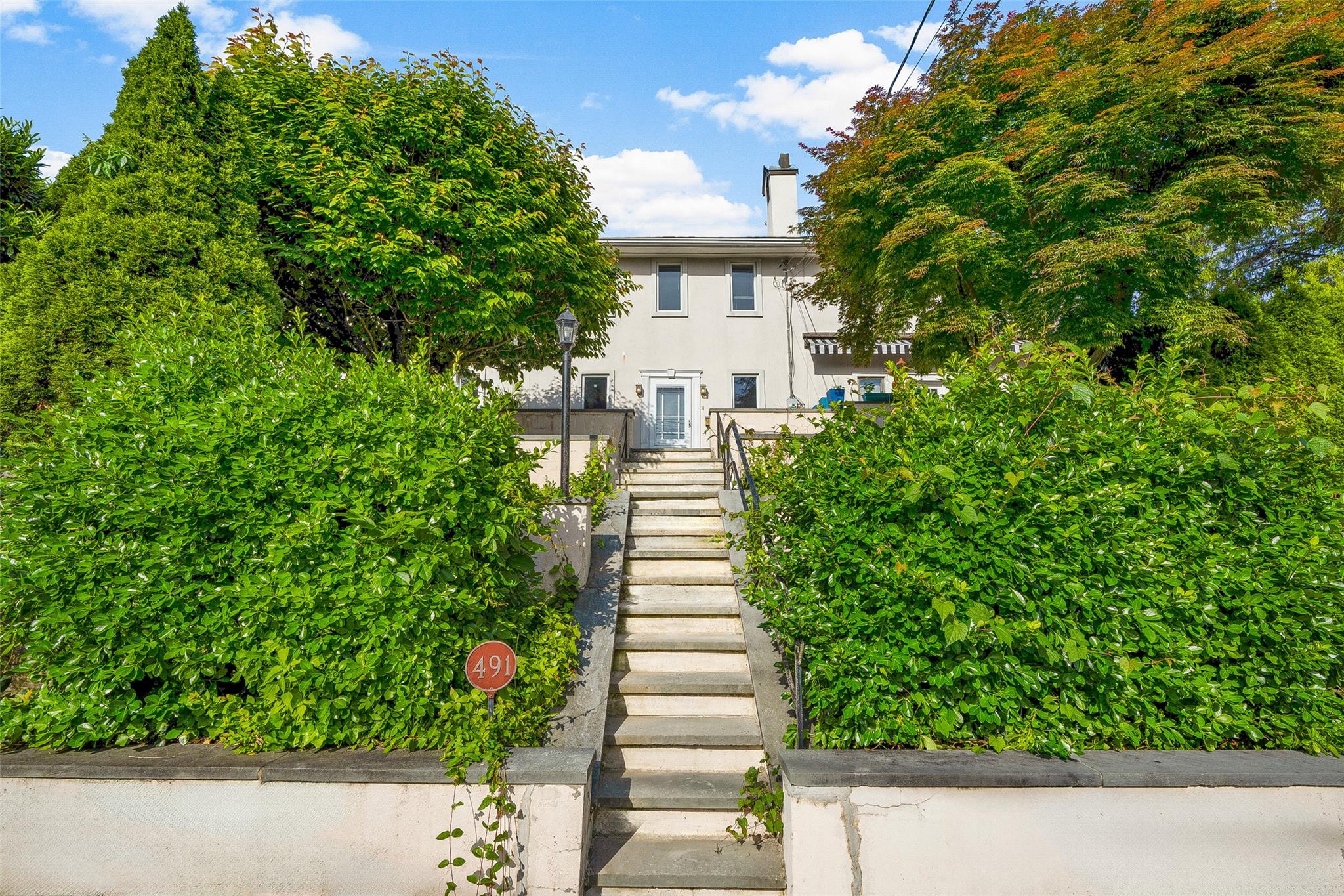 491 Carol Place