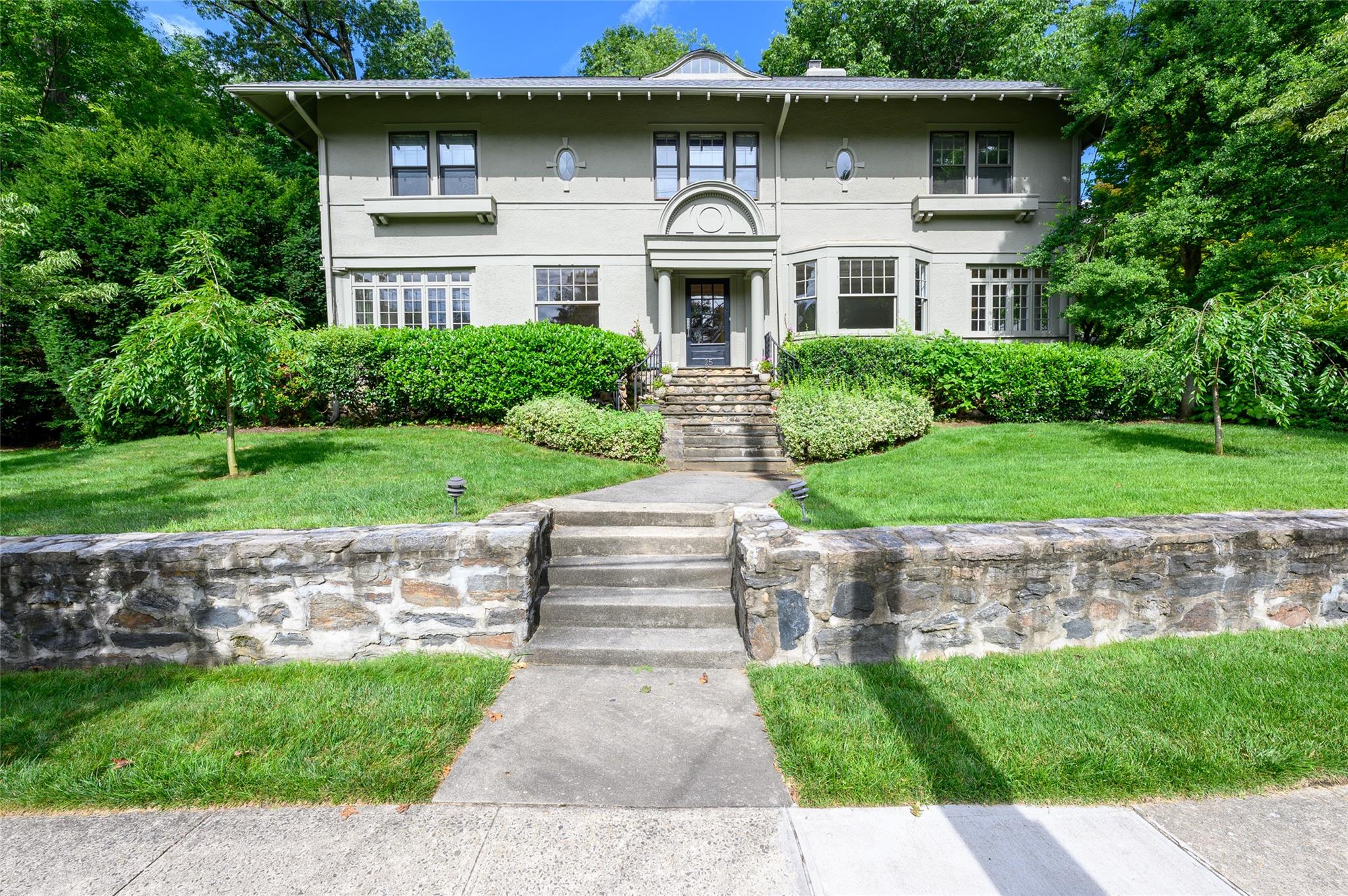 25 Highbrook Avenue