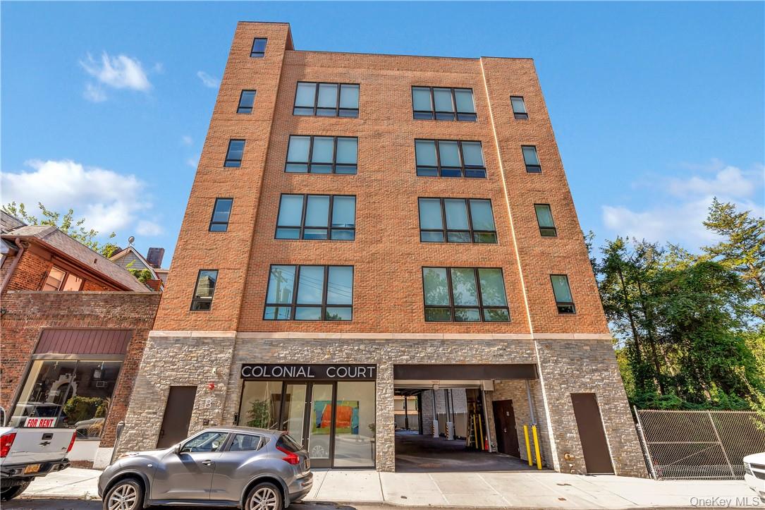 8 Boulevard W Unit: Penthouse 1