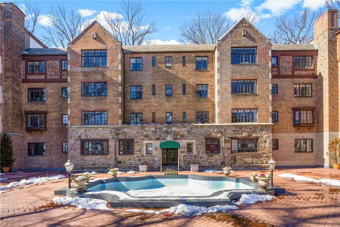 915 Wynnewood Road Unit: E3