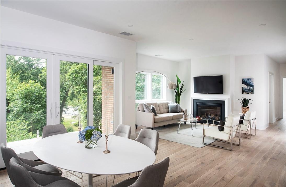 8 Boulevard W Unit: PENTHOUSE 4