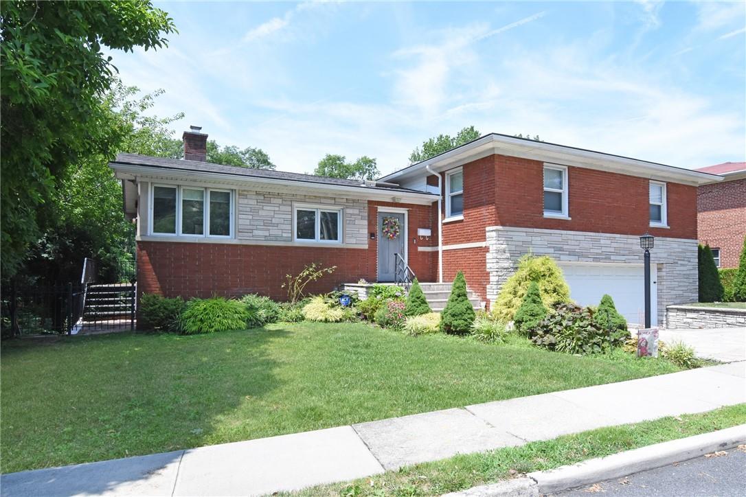 989 Split Rock Road