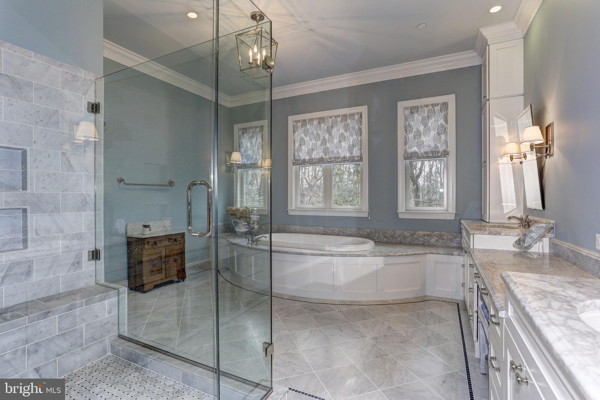 3424 Narragansett Ave