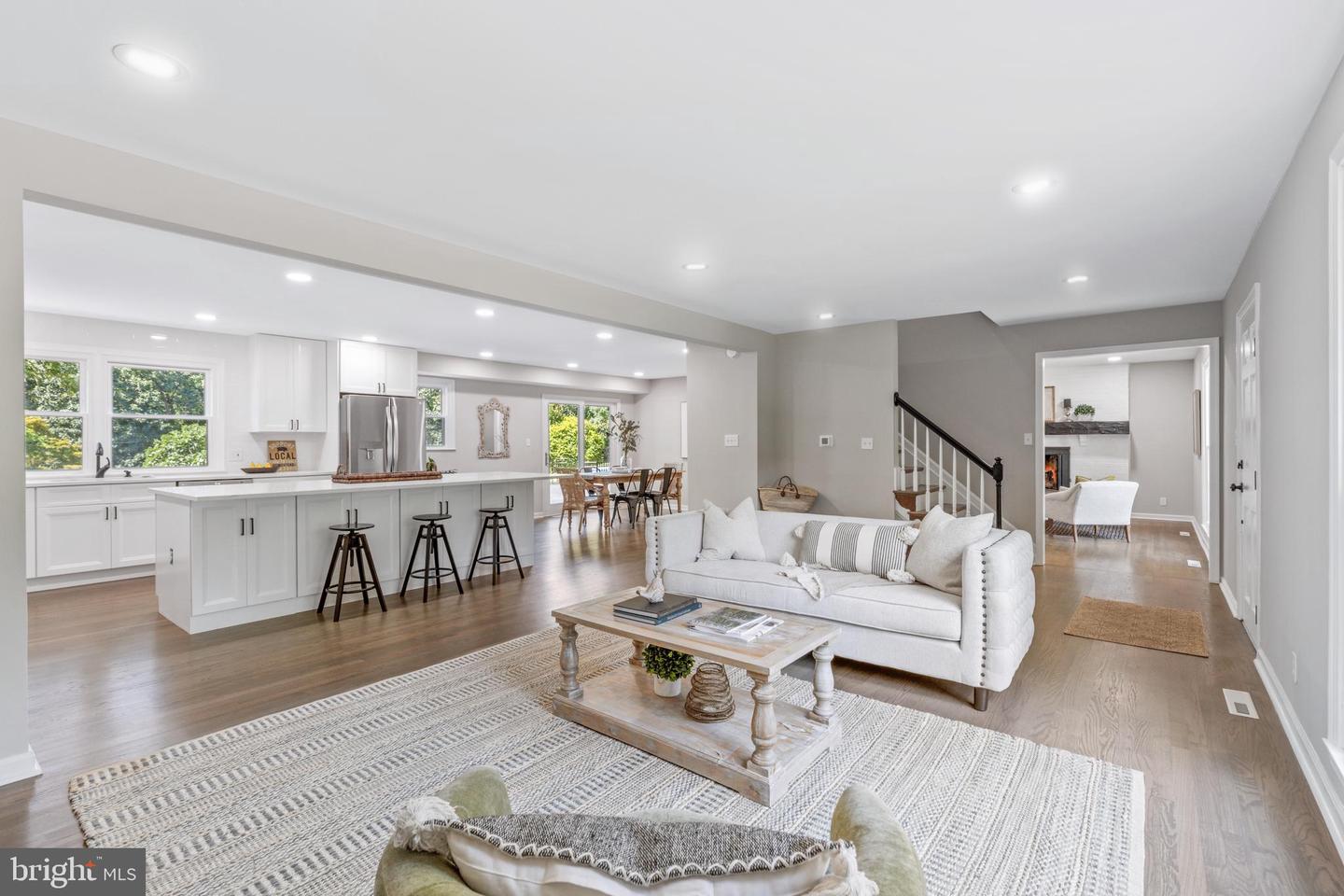 334 Kingsberry Dr
