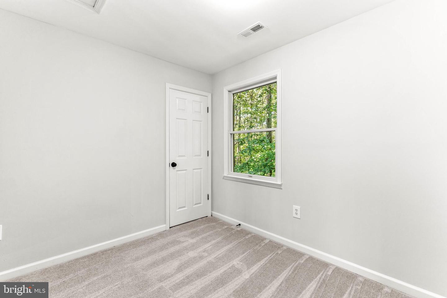 209 Broad Oaks Ln