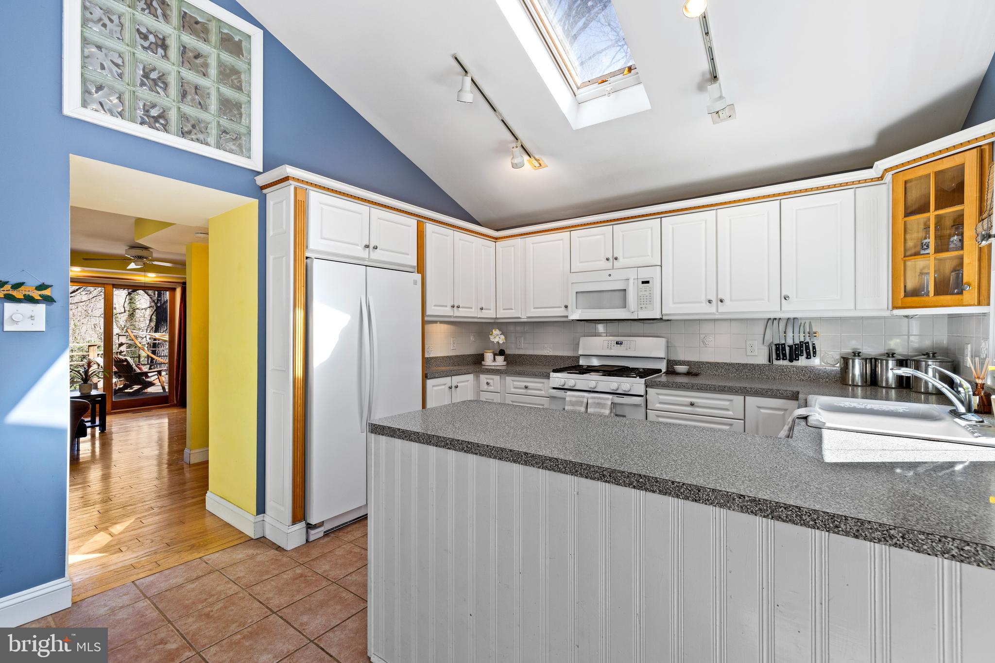 702 Miller Rd