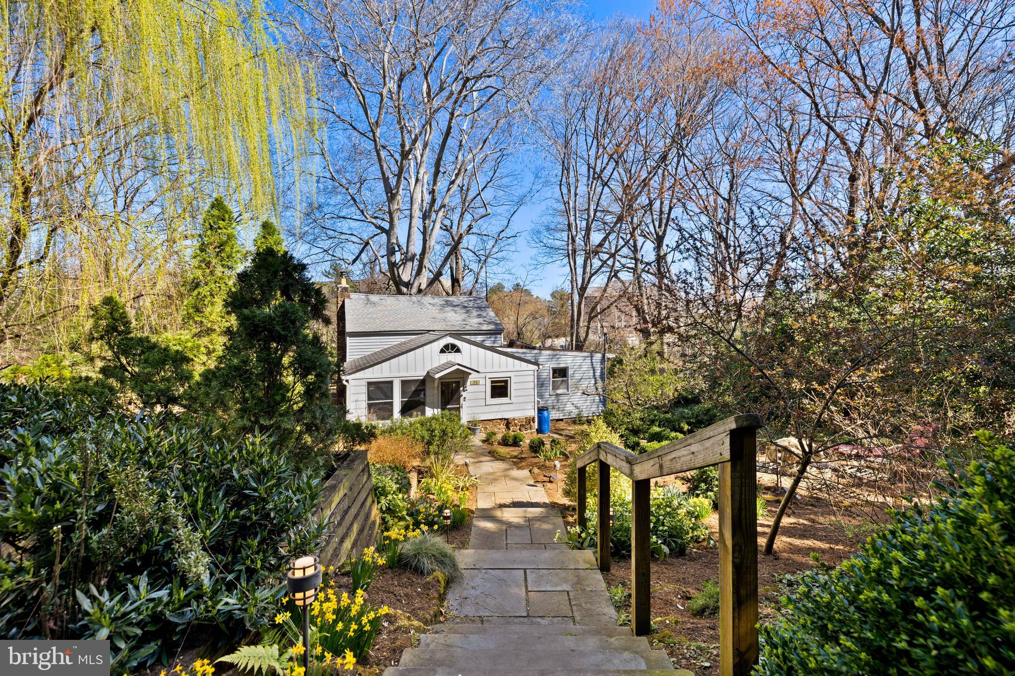 702 Miller Rd