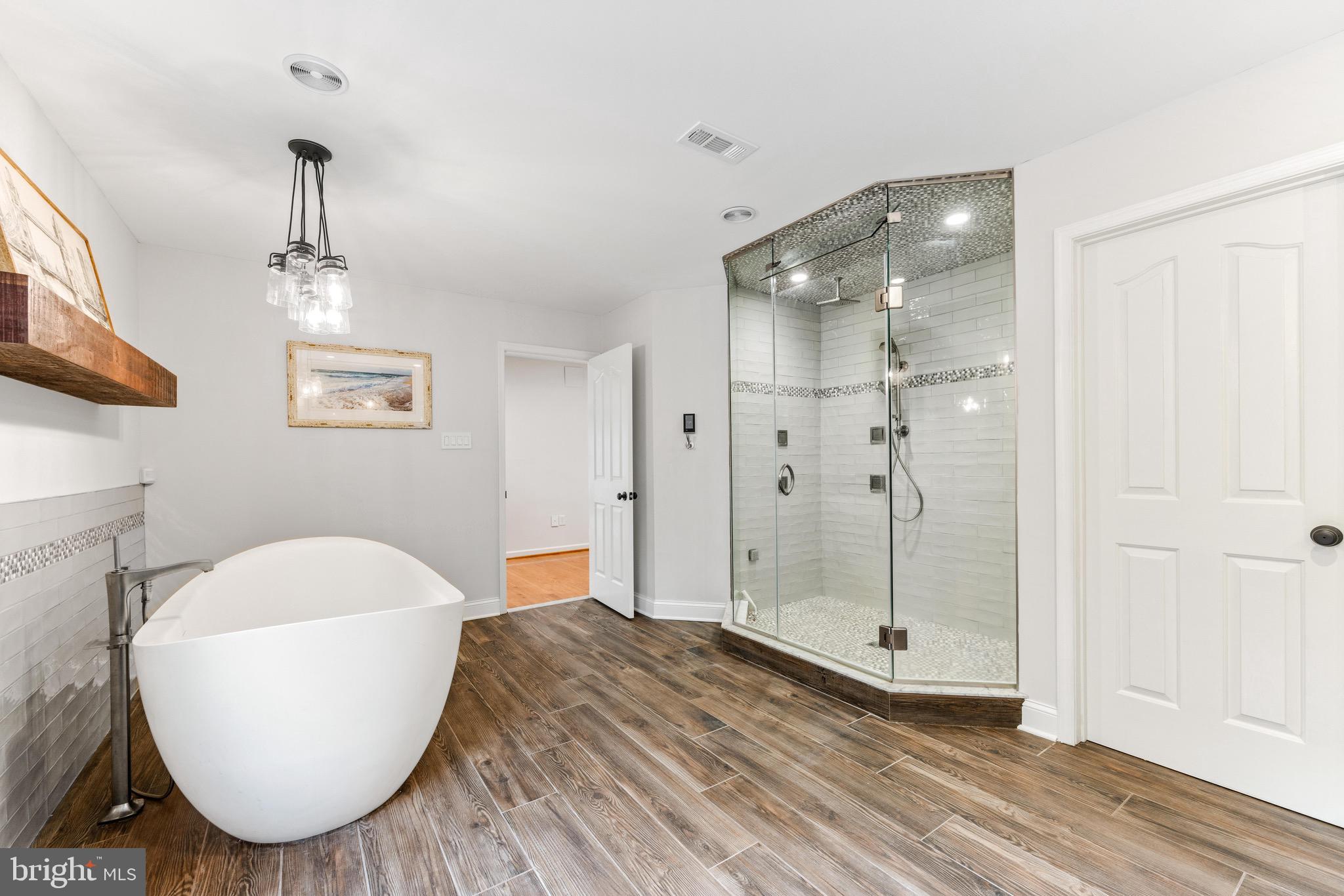 619 Dillon Ct