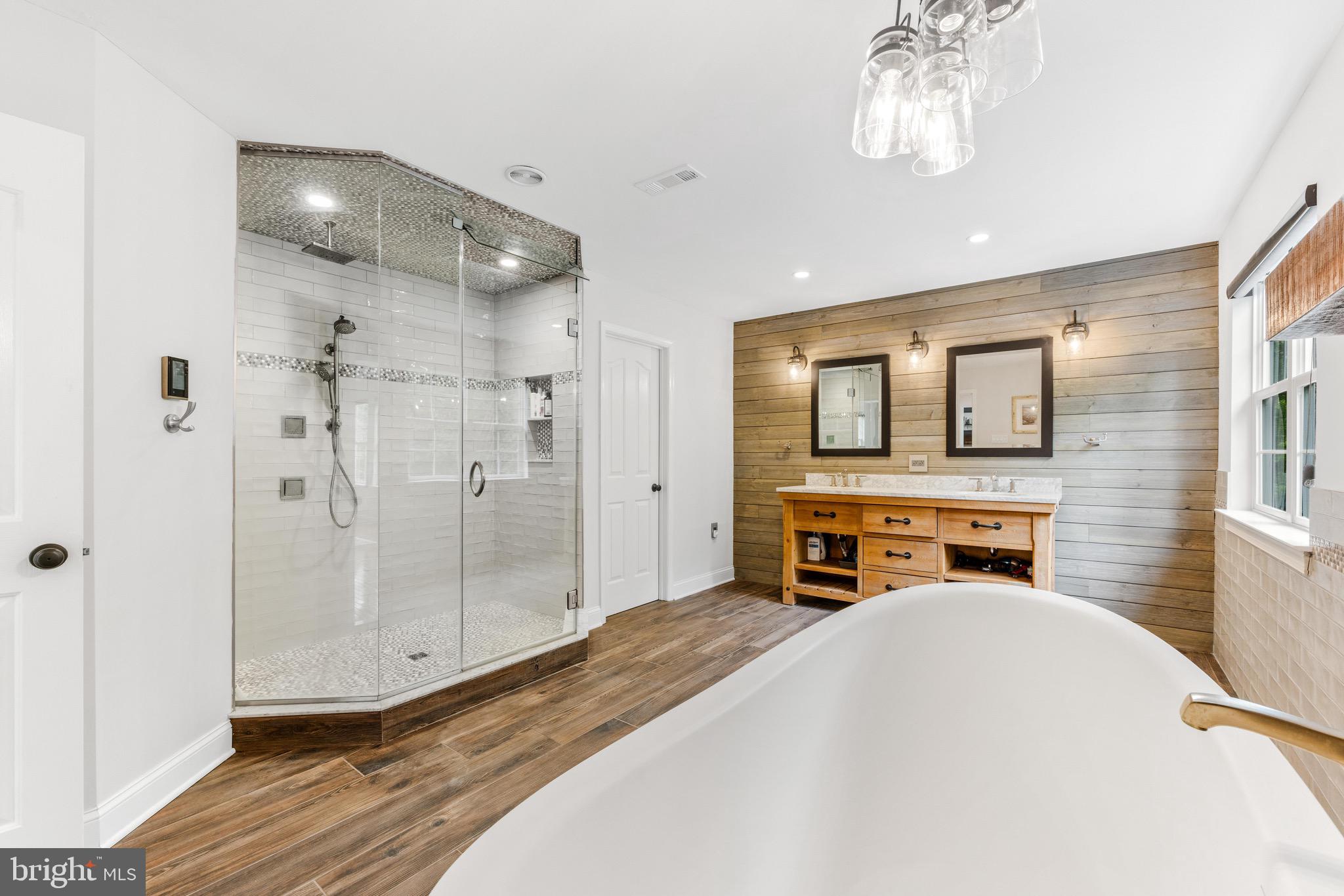 619 Dillon Ct