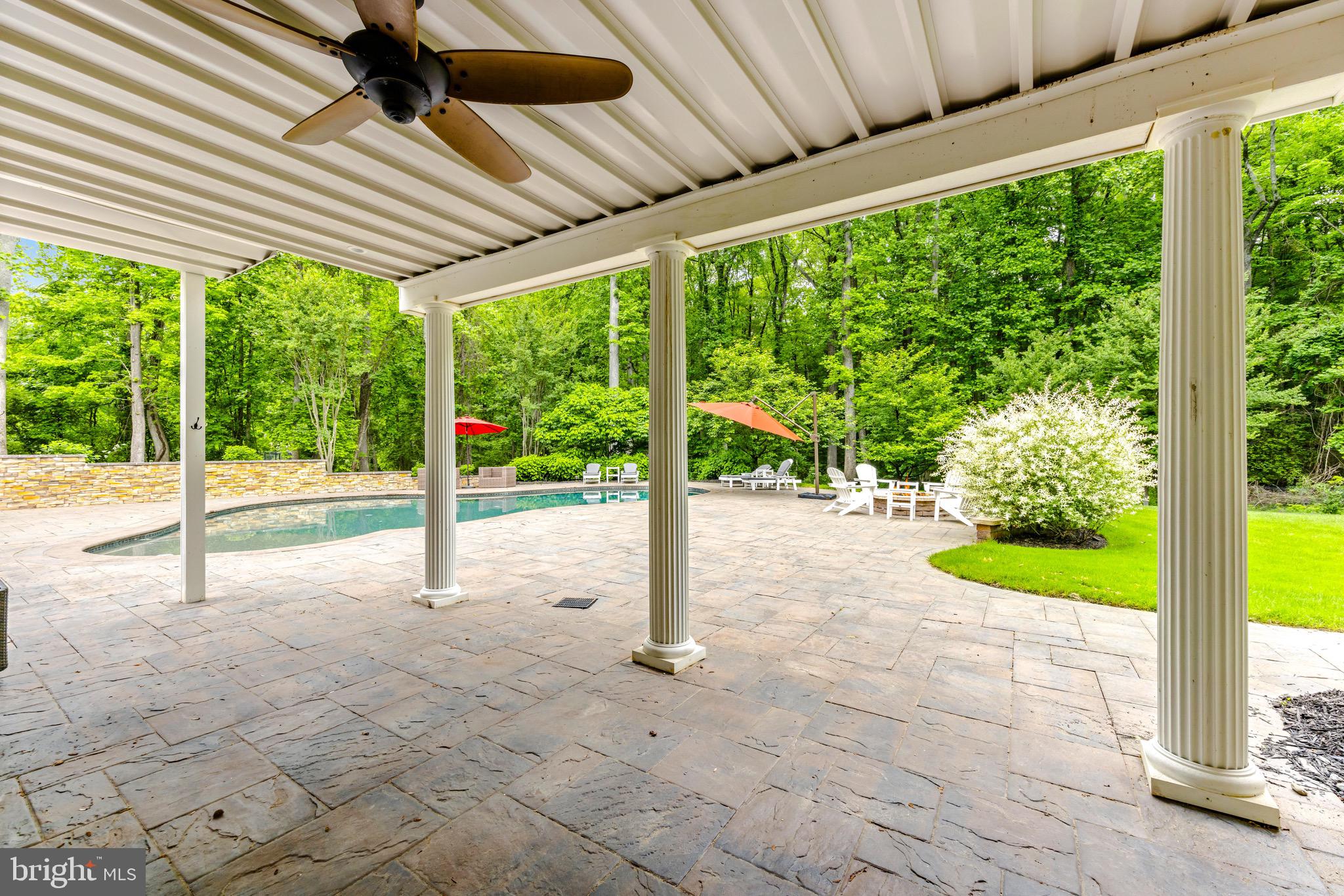 619 Dillon Ct