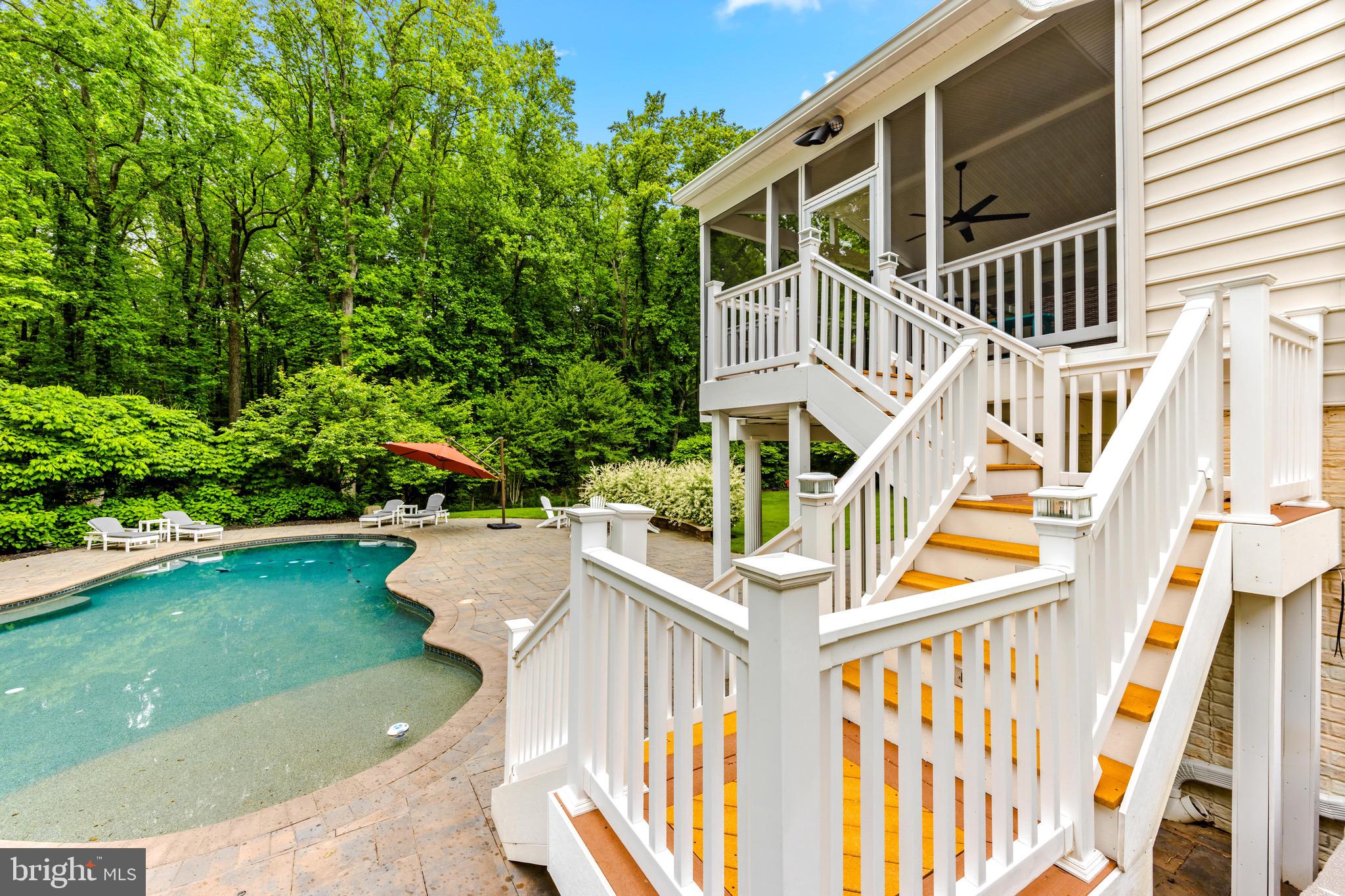 619 Dillon Ct