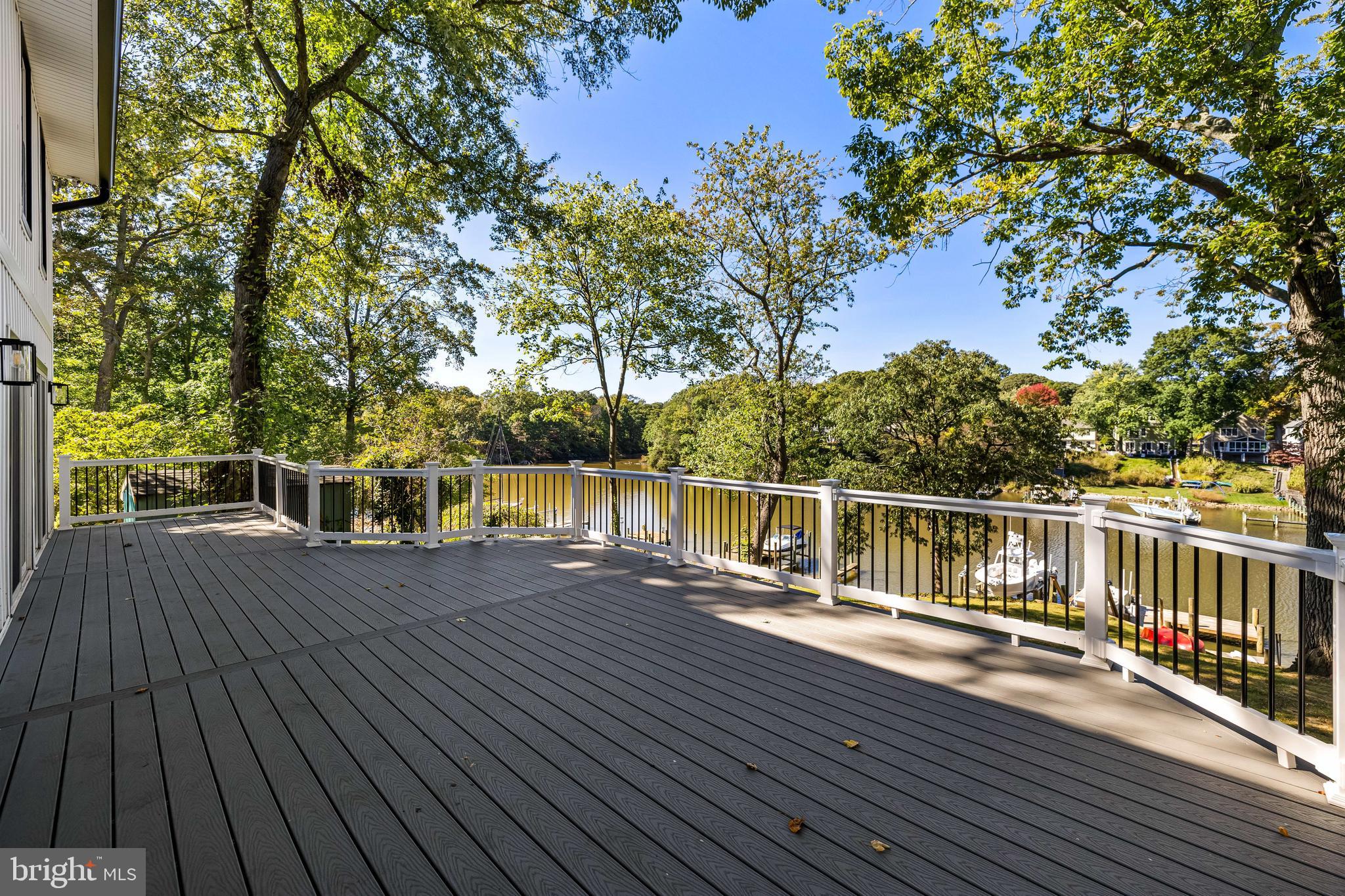 753 ROLLING VIEW DR