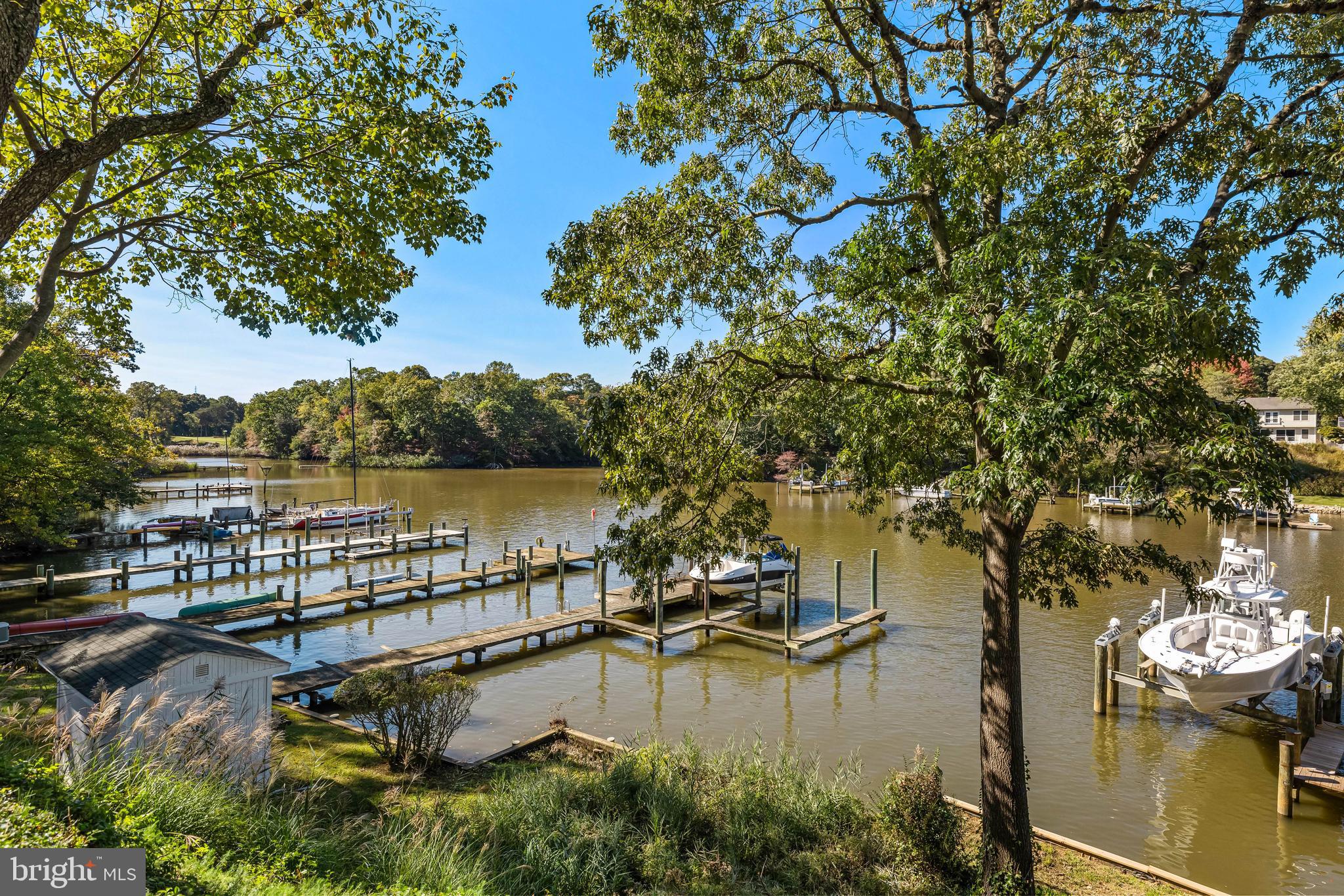 753 ROLLING VIEW DR