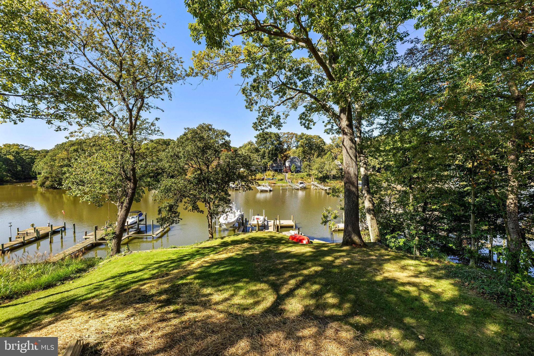 753 ROLLING VIEW DR