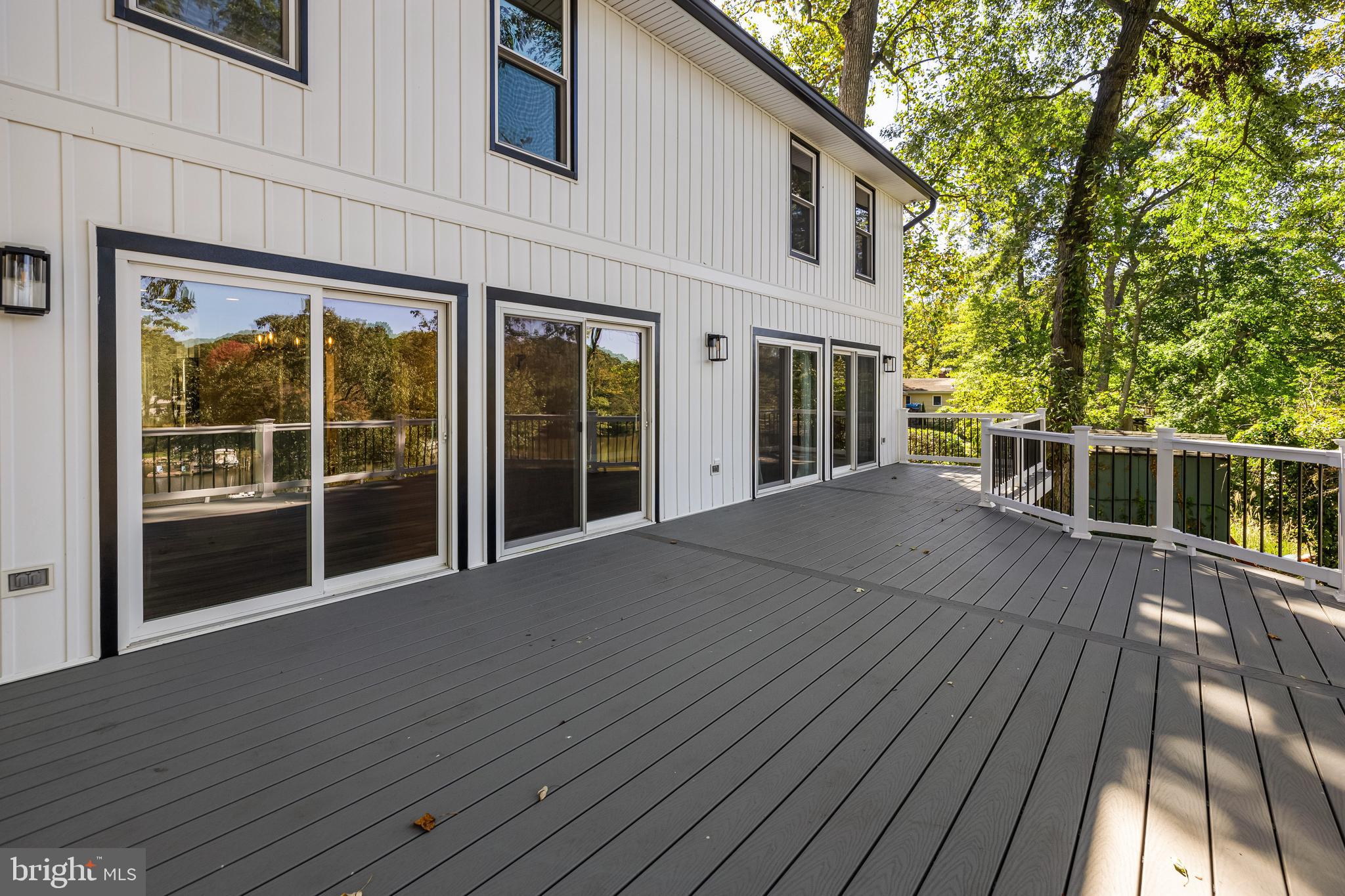 753 ROLLING VIEW DR