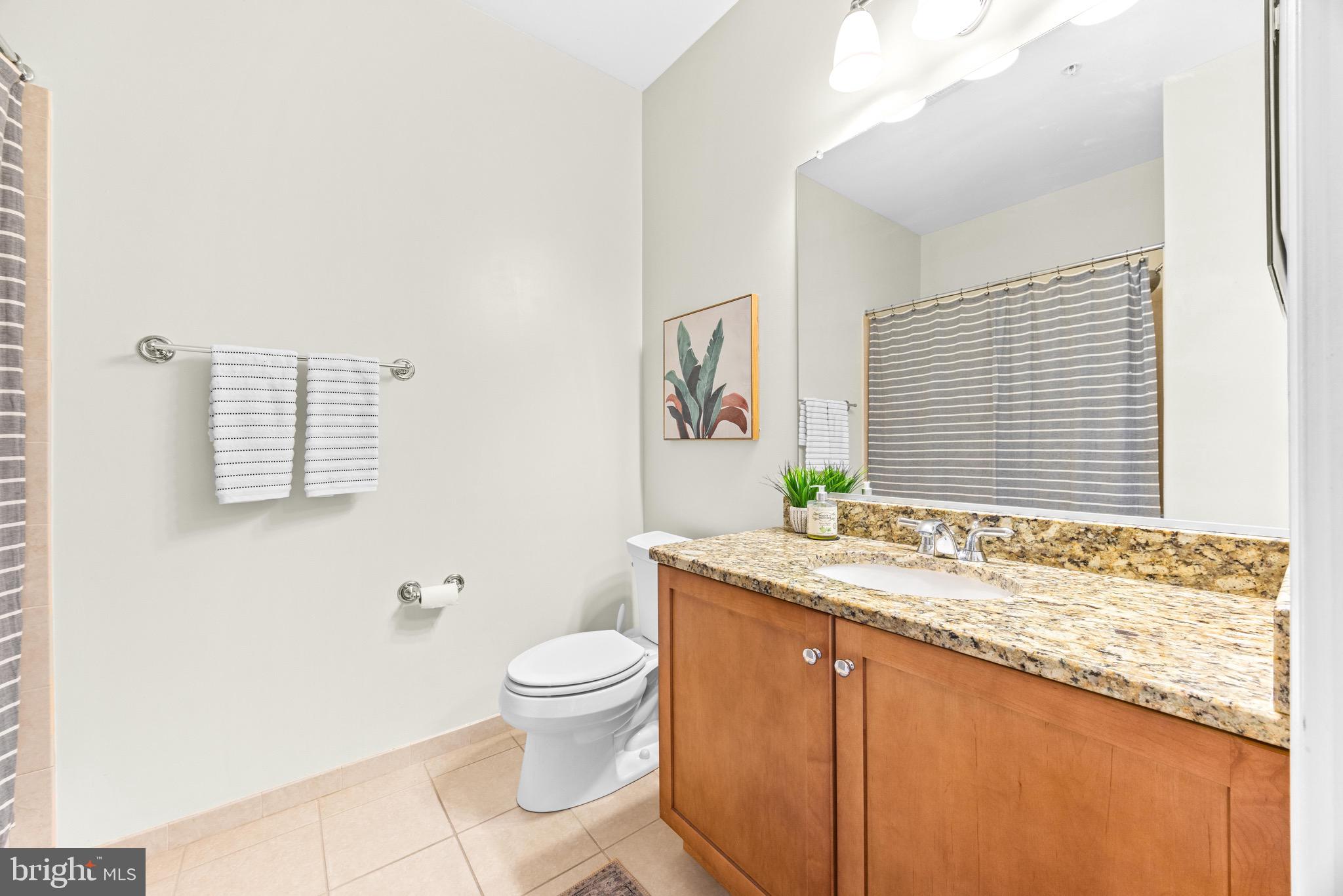 8535 Veterans Hwy #203