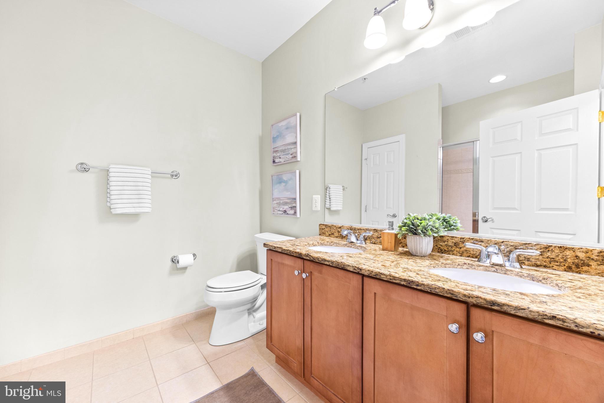 8535 Veterans Hwy #203