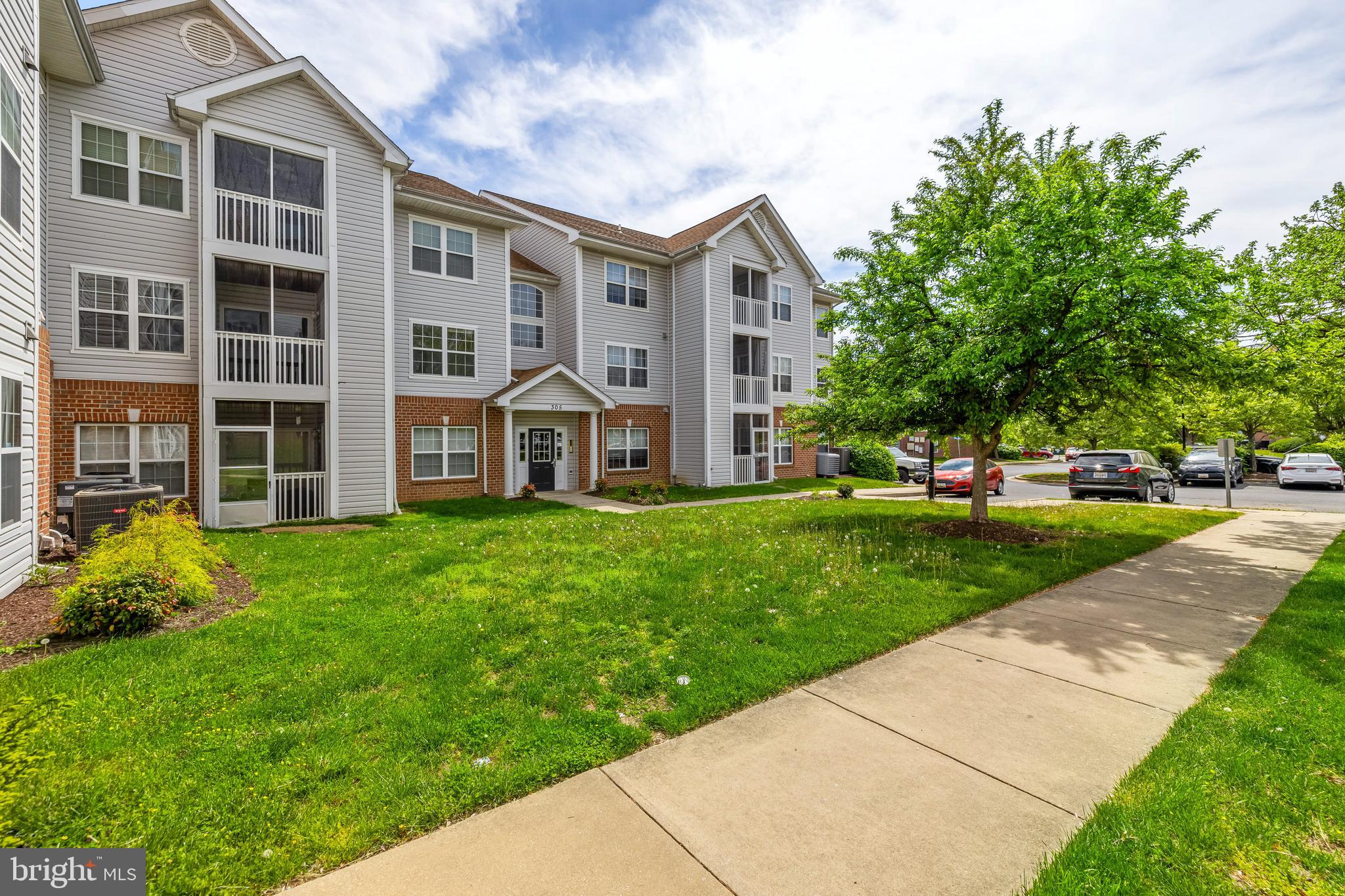 305 Rain Water Way #204