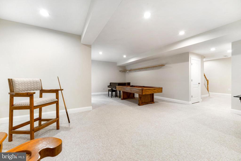 2504 Doyles Ln