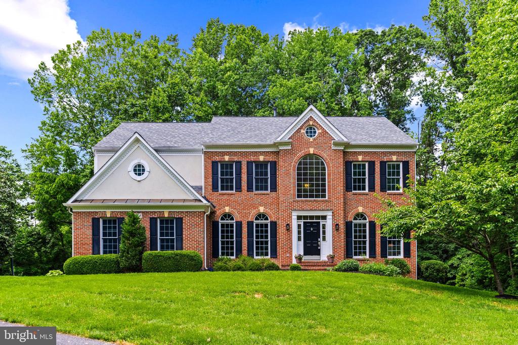 2504 Doyles Ln