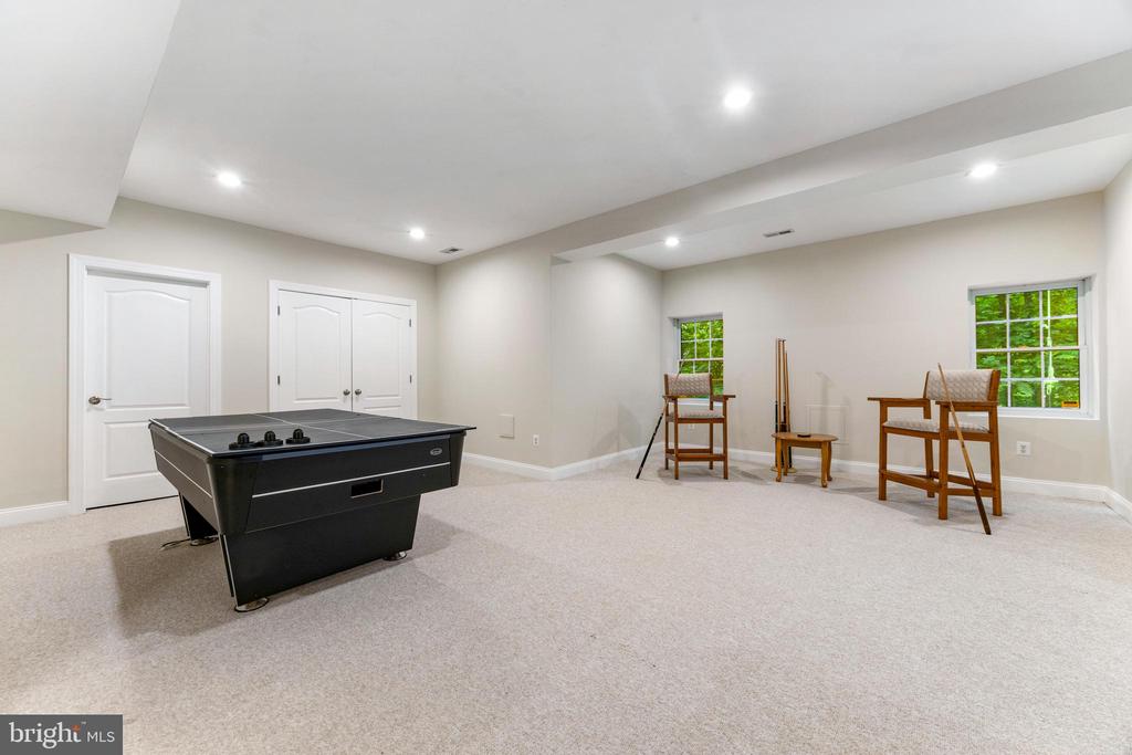2504 Doyles Ln