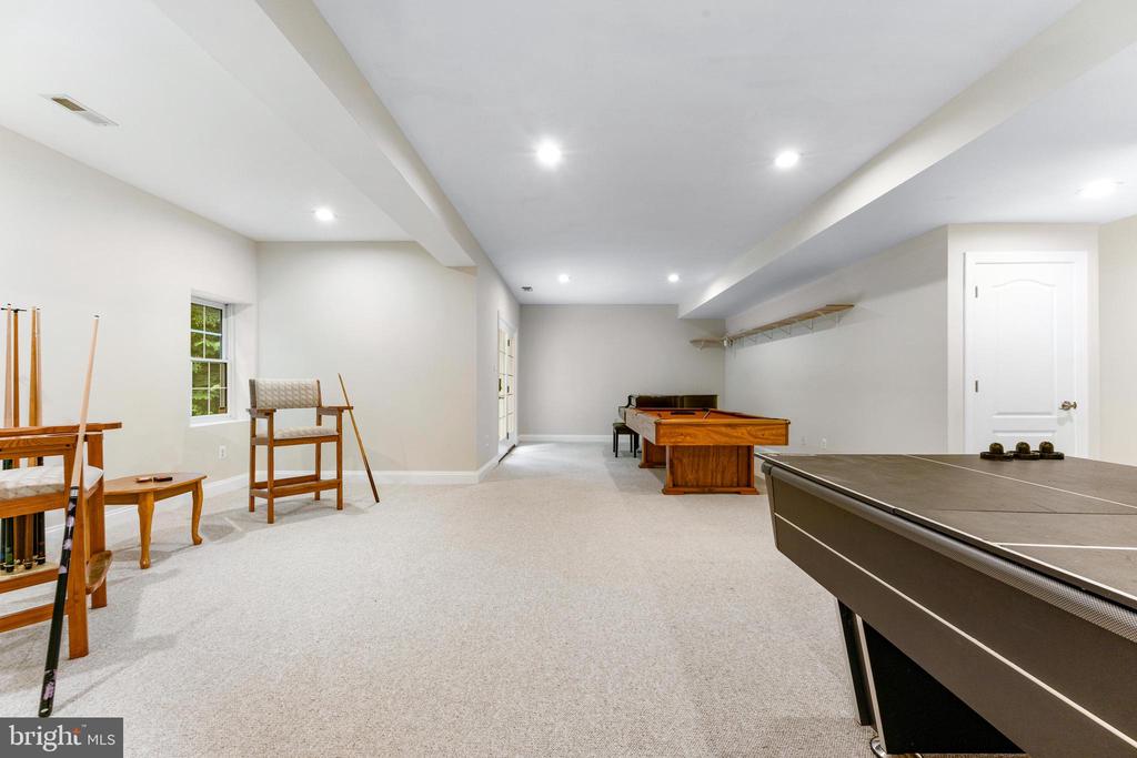 2504 Doyles Ln