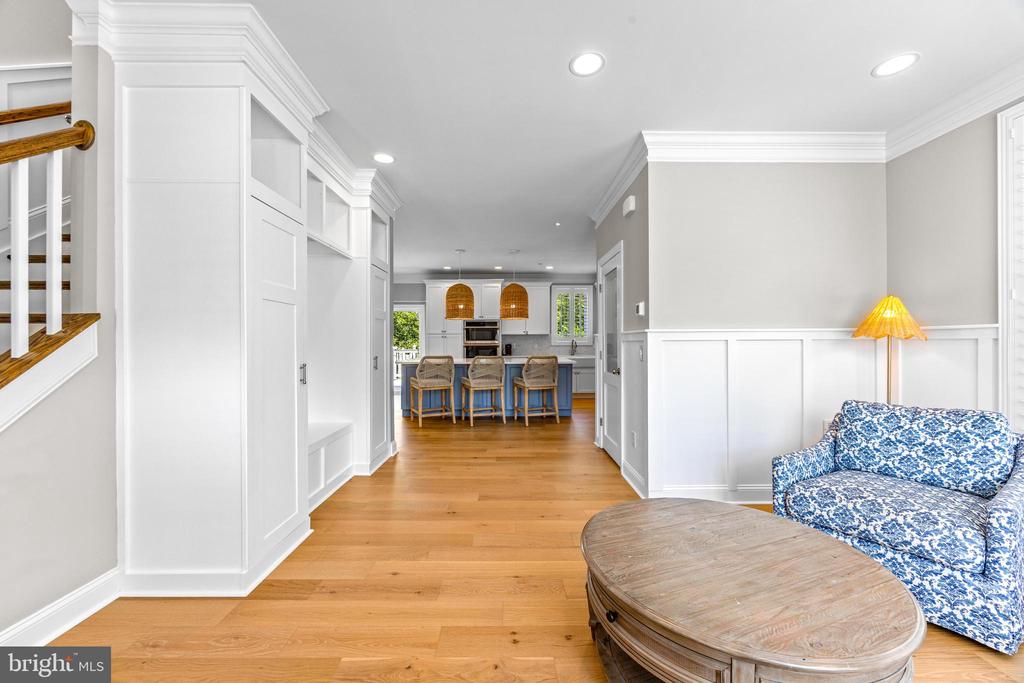 806 Dunfer Hill Rd