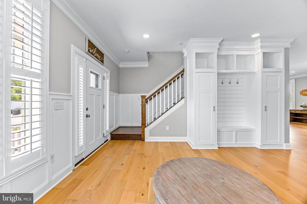 806 Dunfer Hill Rd