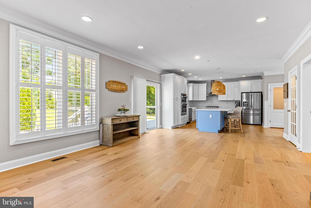 806 Dunfer Hill Rd