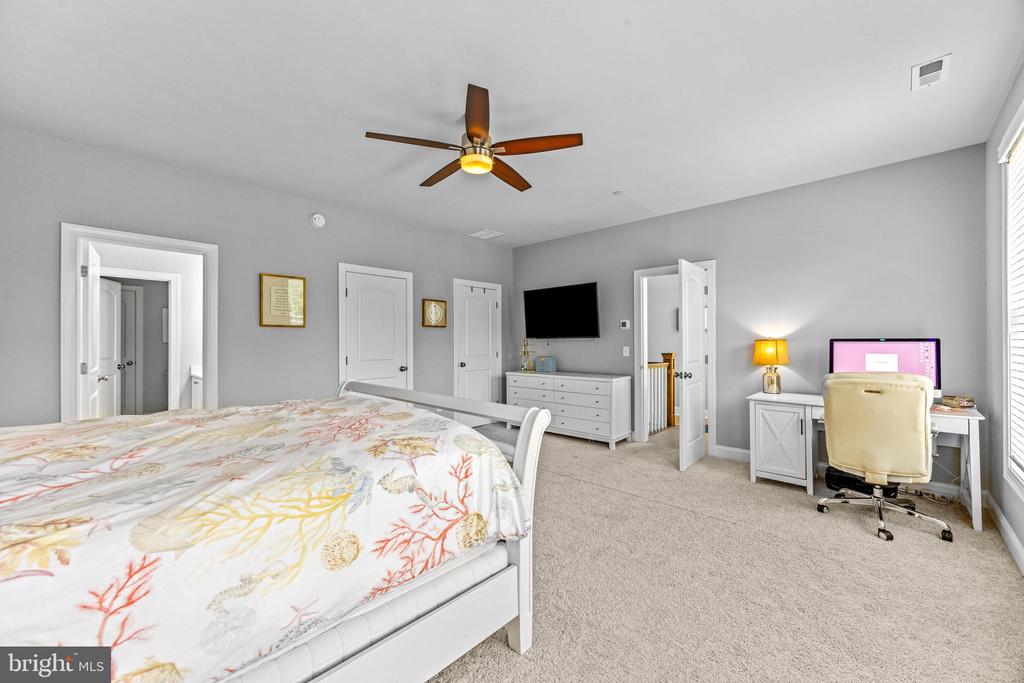 806 Dunfer Hill Rd