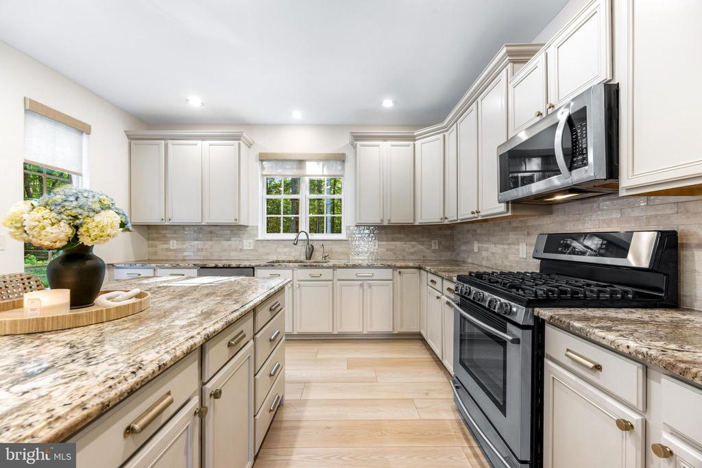3754 Colliers Dr