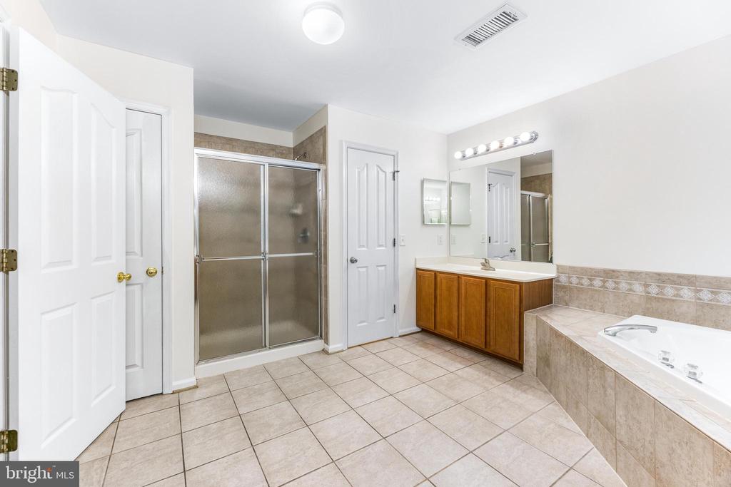 3754 Colliers Dr