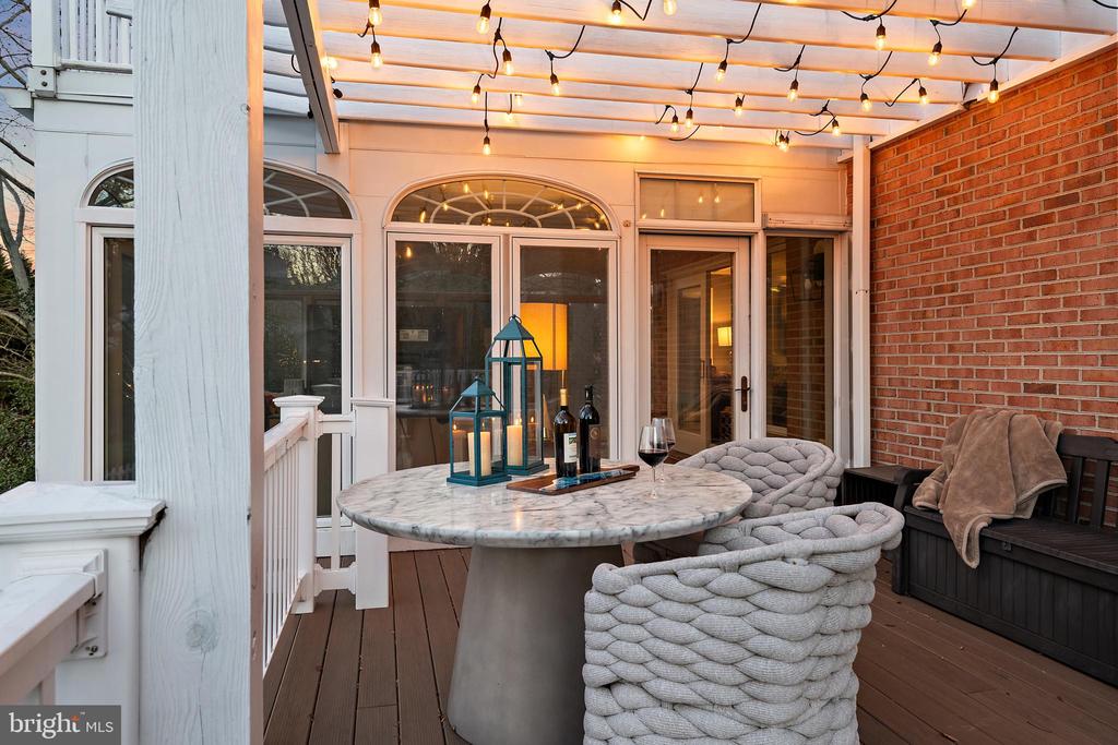 812 COACHWAY