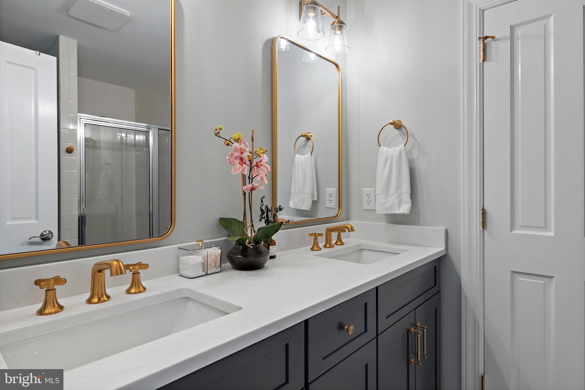 812 COACHWAY